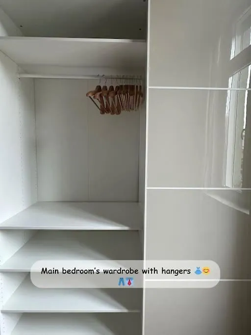 Apartmán Stylish Parisian 3Br In Central Budapest, Sleeps 9